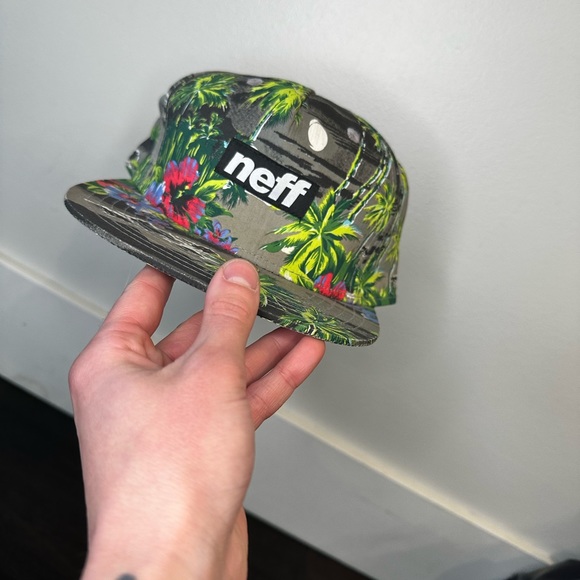 Neff SnapBack hat - Picture 2 of 2